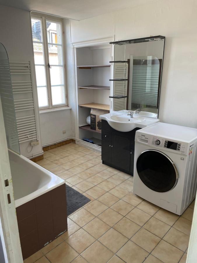 Appartement T2 Au 1er Dans Résidence Avec Parc Arboré